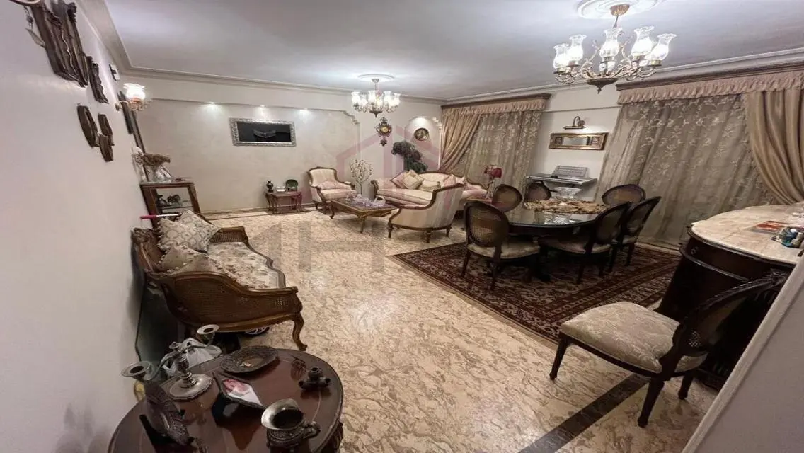 Luxury Apartment for Sale in RG0125