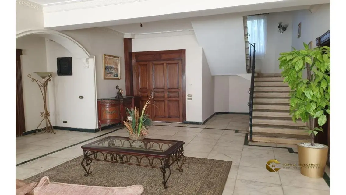 Luxury 7-Bedroom Apartment with Stunning View