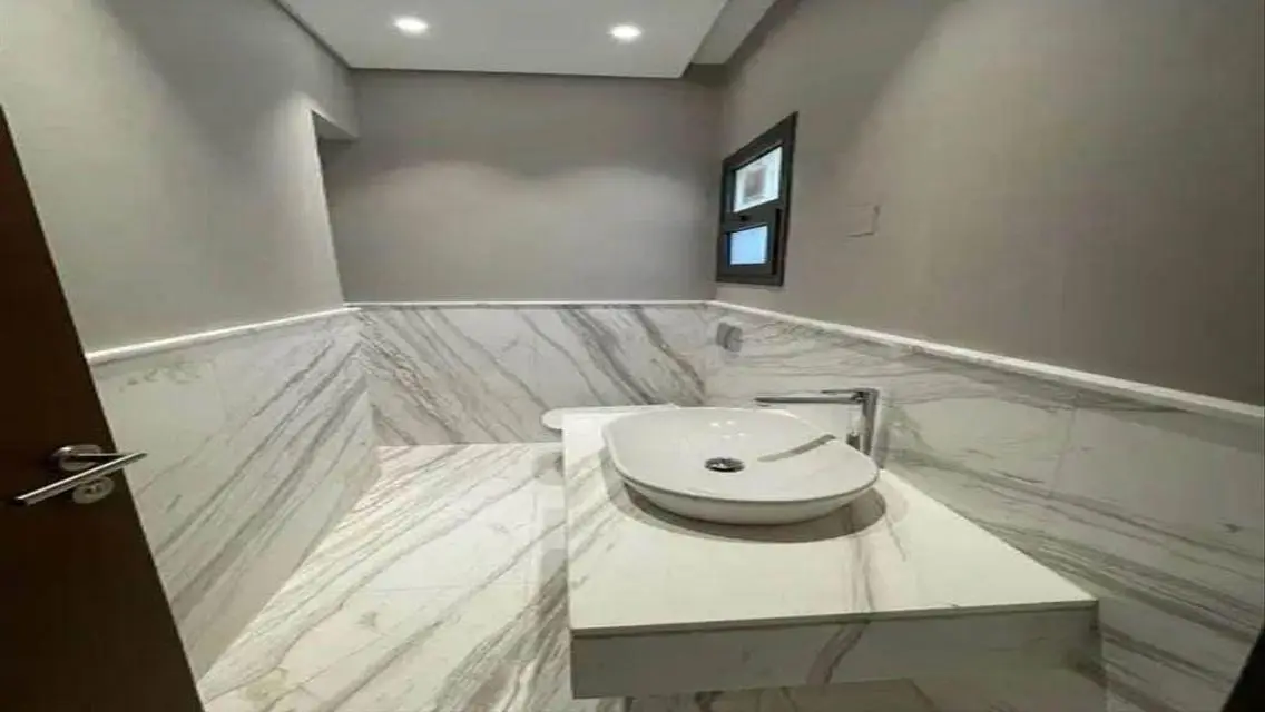 Luxury Villa for Sale with 500 sqm Space