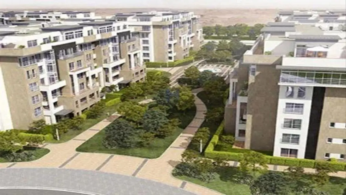 Luxury Apartment in Hyde Park with Lake View