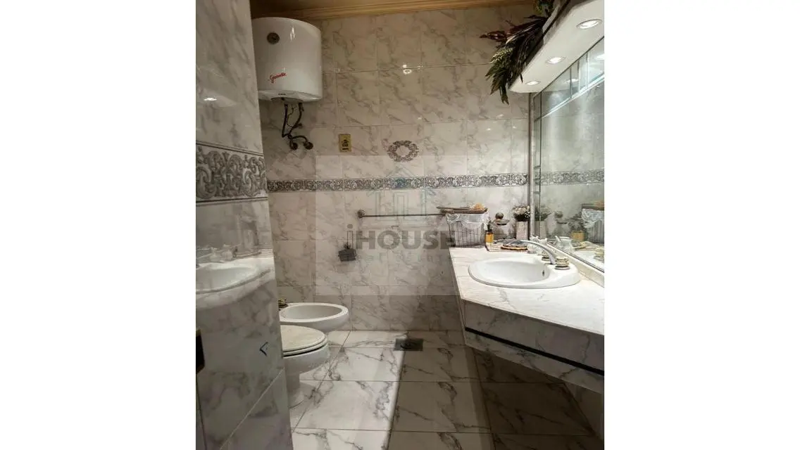 Investment Apartment for Sale on Gamet El Dowal St.