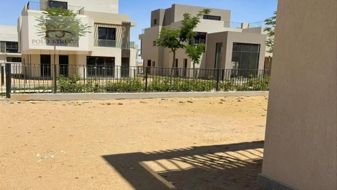 شقة فاخرة للبيع مع إطلالة رائعة