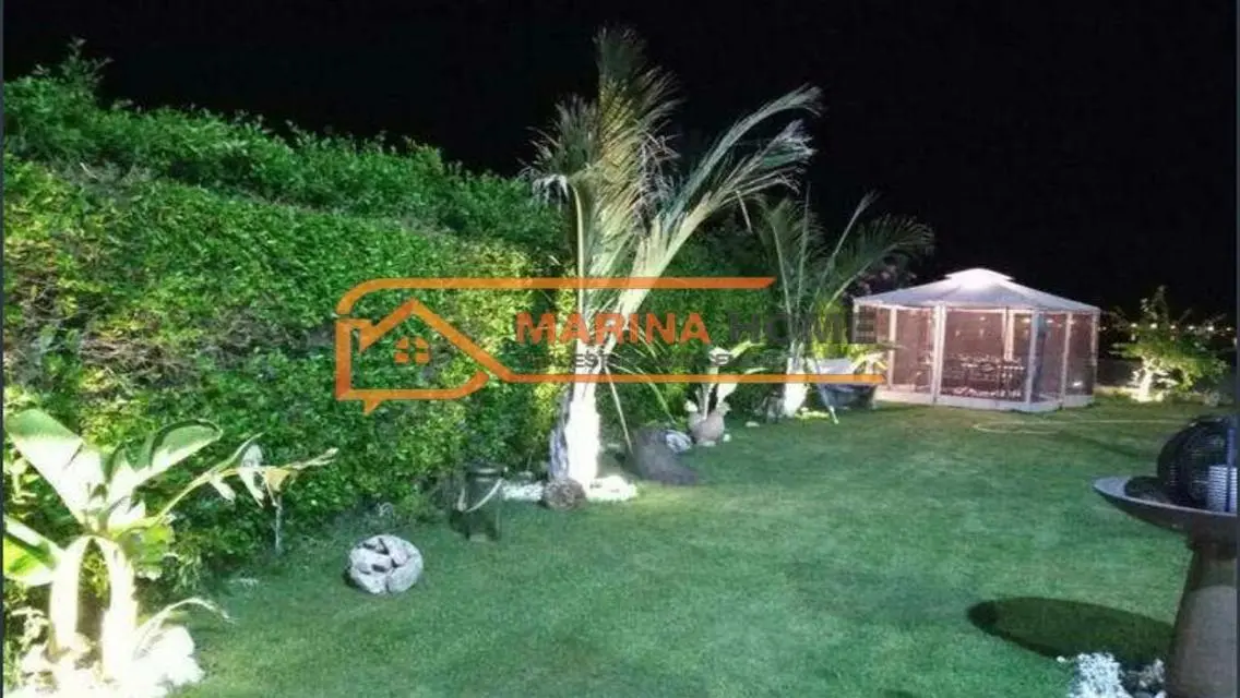 فيلا رائعة للبيع في مارينا 5 على الساحل الشمالي