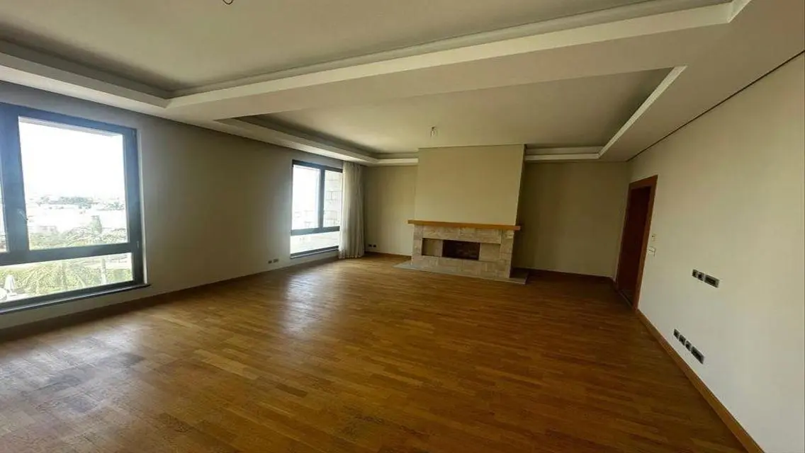 Luxury Apartment of 240 sqm in Club S