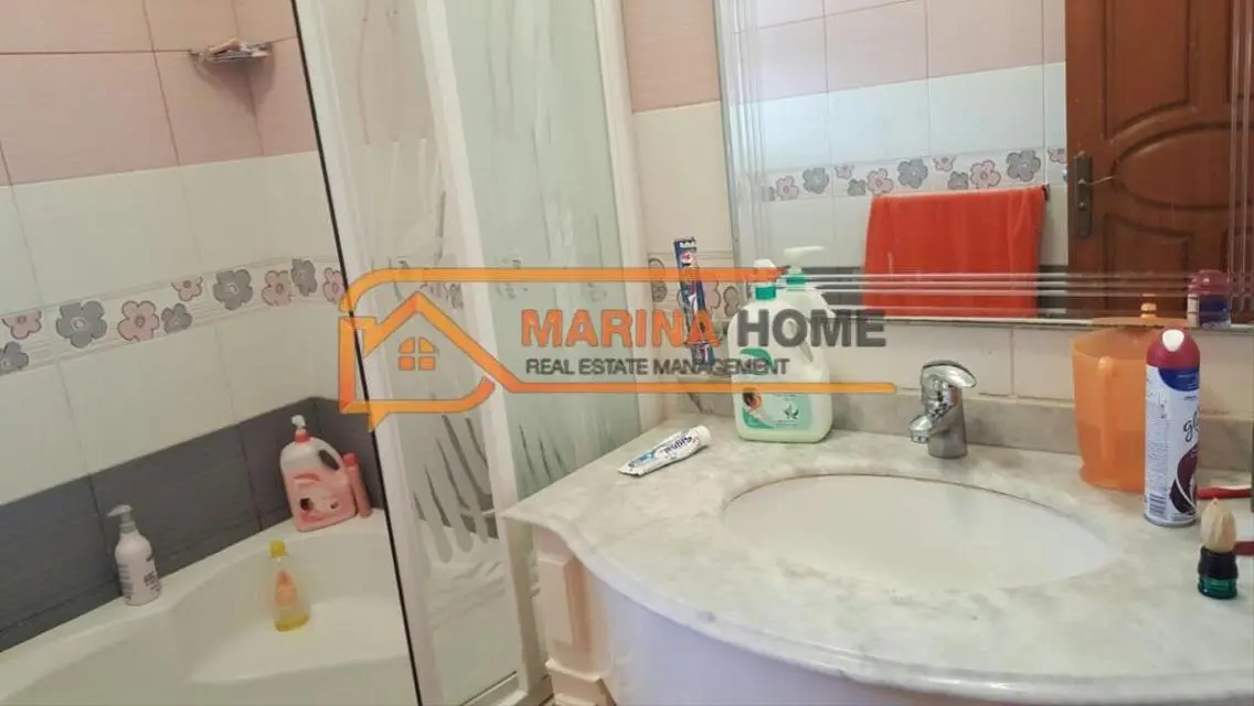 Stunning Villa for Sale in Marina - First Row on Rocky Lake