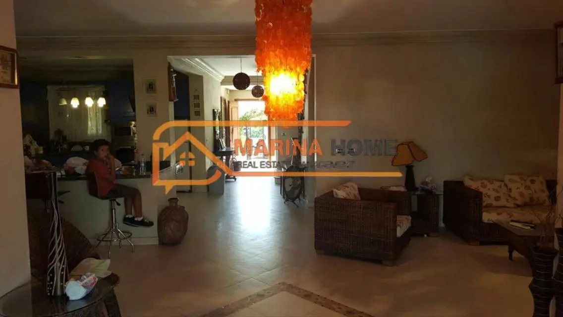 Stunning Villa for Sale in Marina - First Row on Rocky Lake