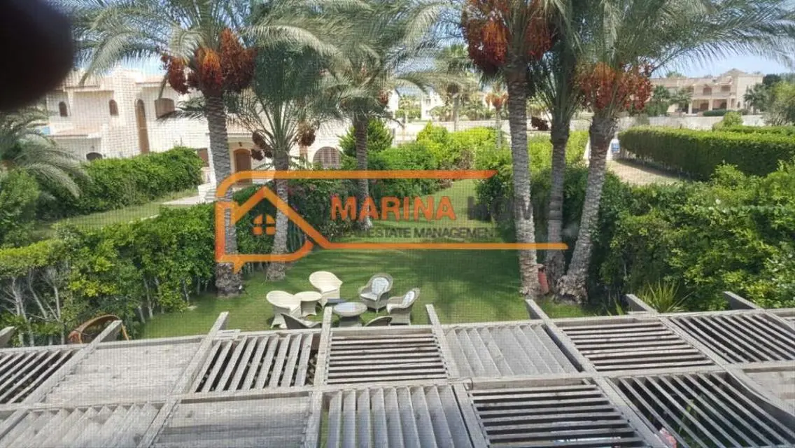 Stunning Villa for Sale in Marina - First Row on Rocky Lake