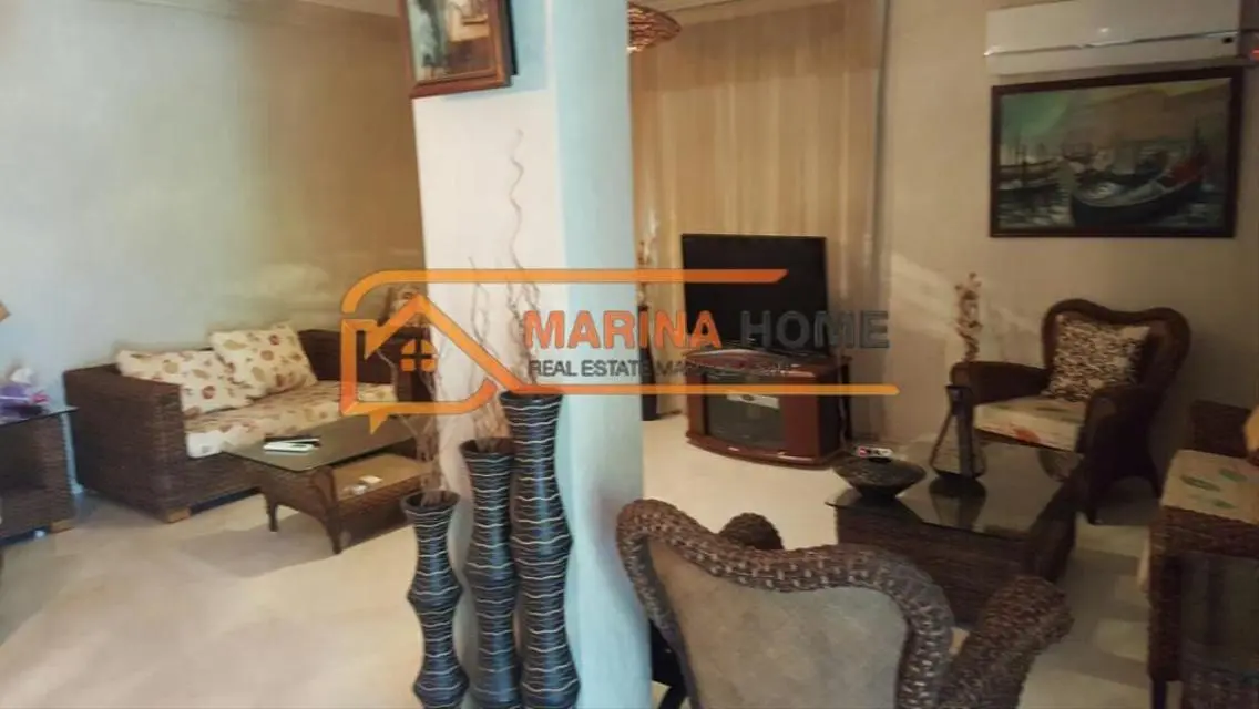 Stunning Villa for Sale in Marina - First Row on Rocky Lake
