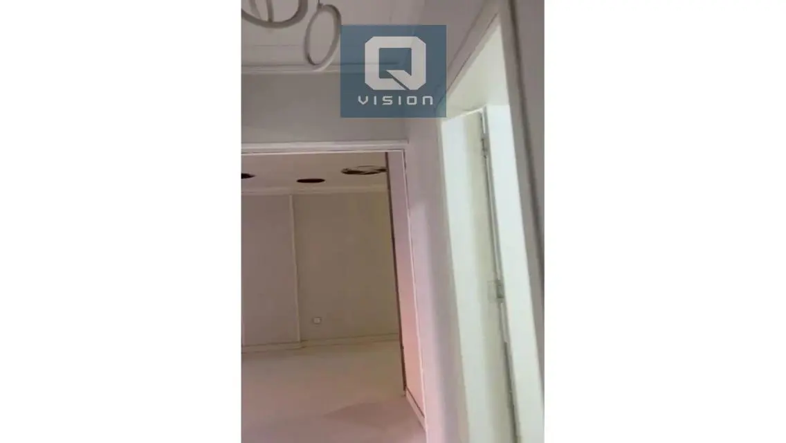 شقة فاخرة للإيجار في Q-Vision