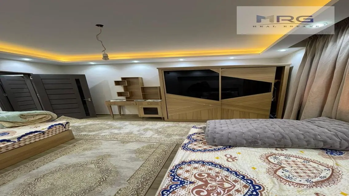 شقة فاخرة مؤثثة للإيجار - 235 متر