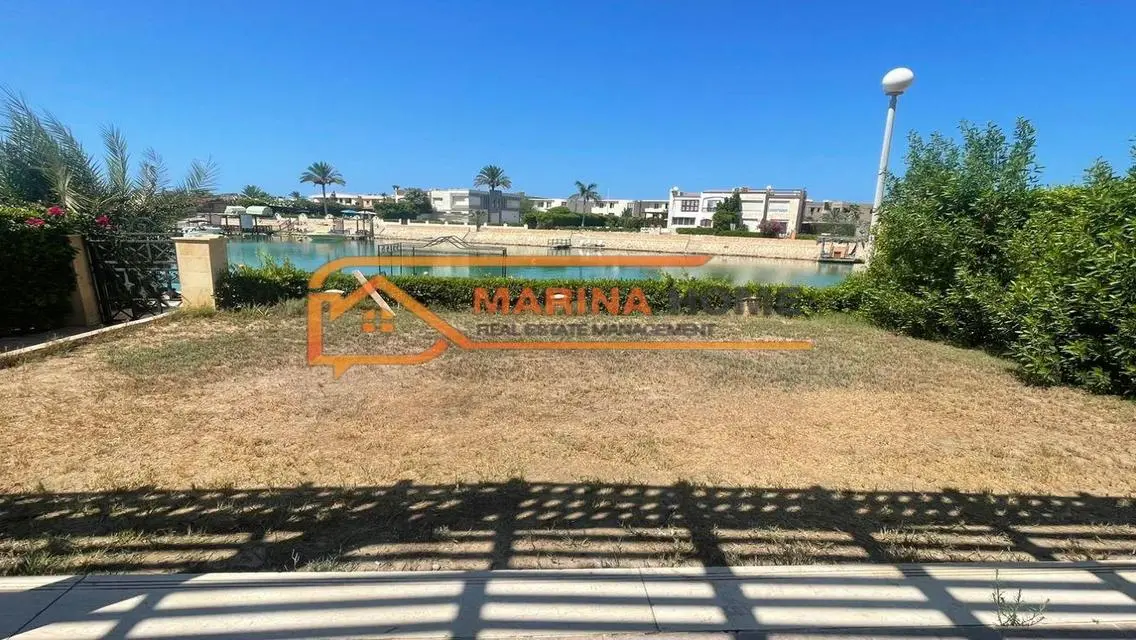 Villa for Sale in Marina 5