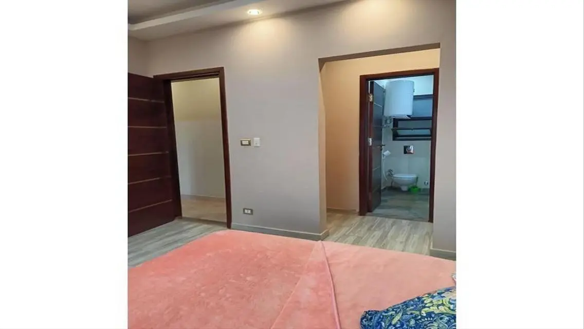 شقة فاخرة للبيع في Y02