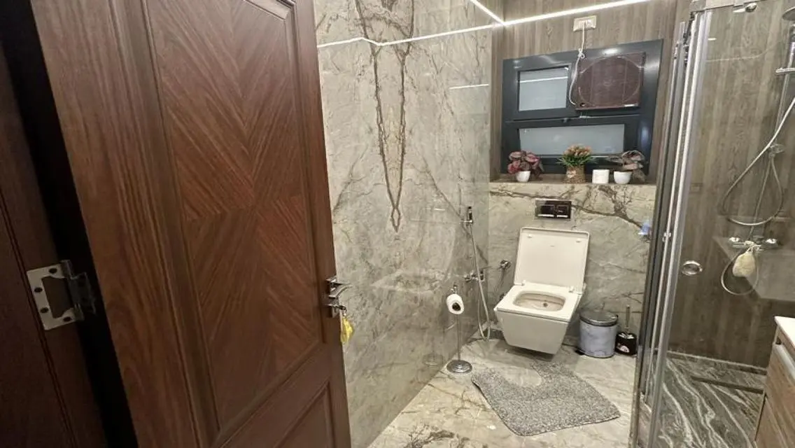 فيلا فاخرة للبيع بمساحة واسعة