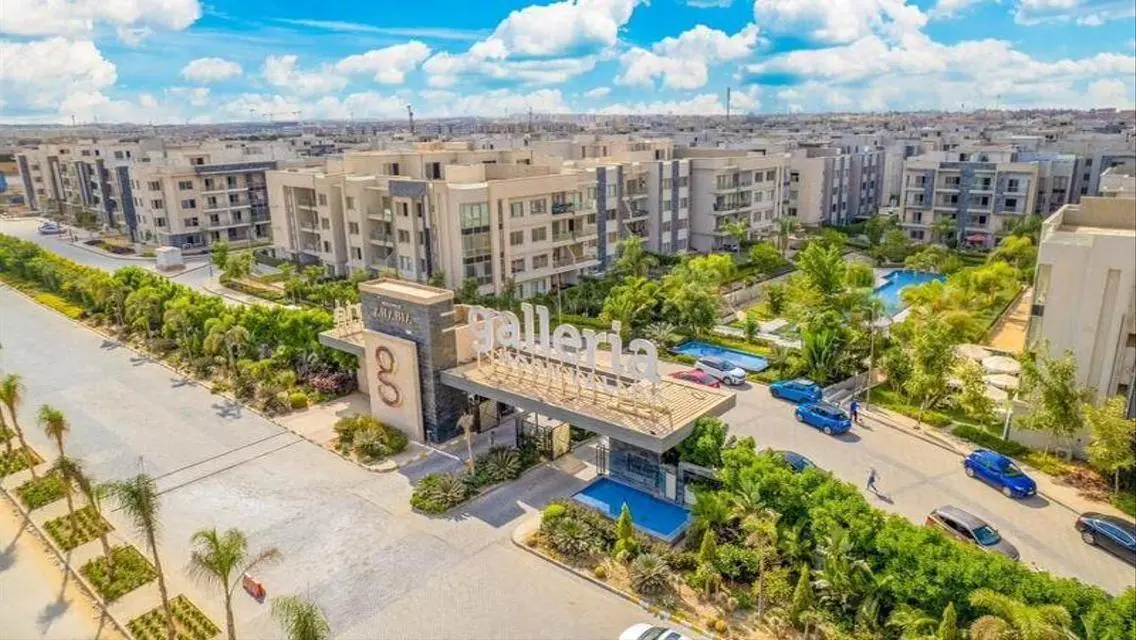 Luxury Apartment in Galleria Moon Valley