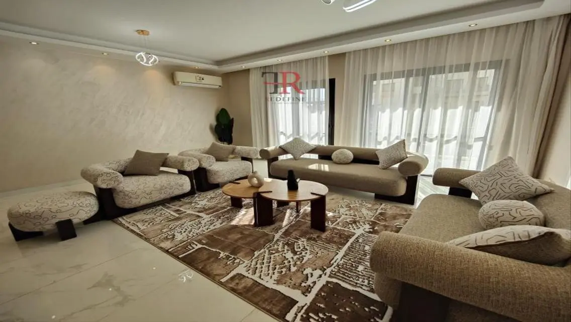Luxury Apartment in Eastown – 200 sqm