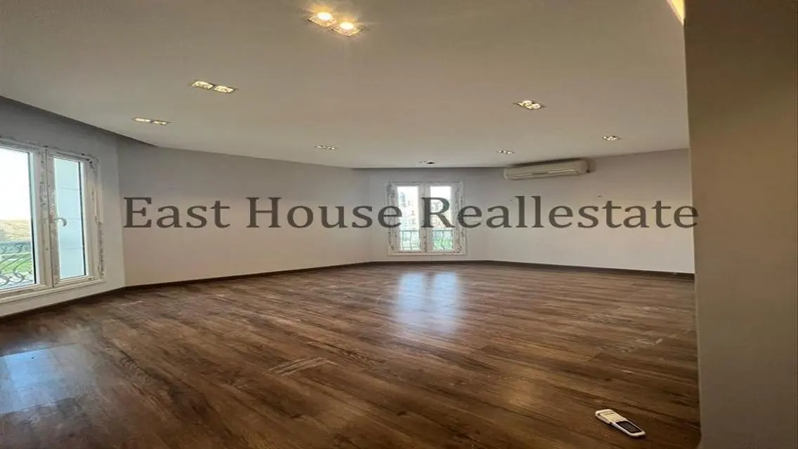 Luxury Apartment in Hyde Park - 160 sqm