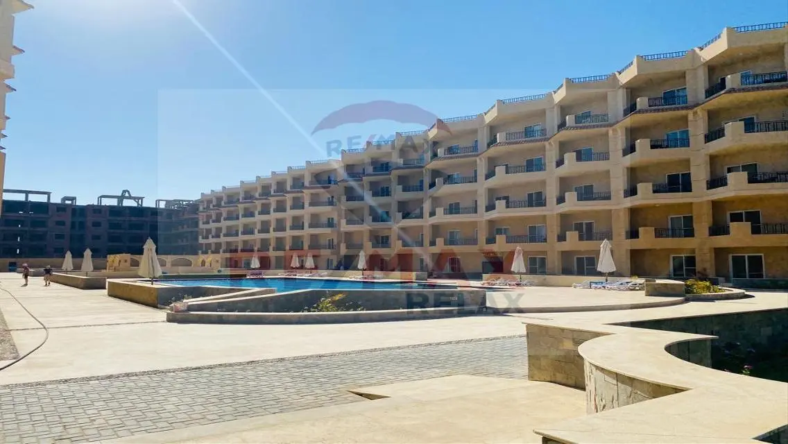 شقة فاخرة في RE/MAX Relax مع إطلالة على البحيرات