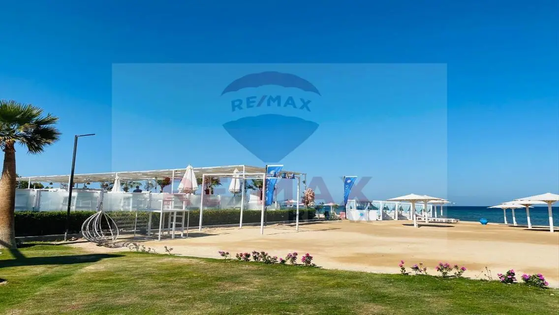شقة فاخرة في RE/MAX Relax مع إطلالة على البحيرات