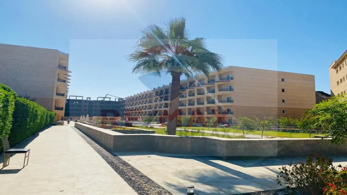 شقة فاخرة في RE/MAX Relax مع إطلالة على البحيرات
