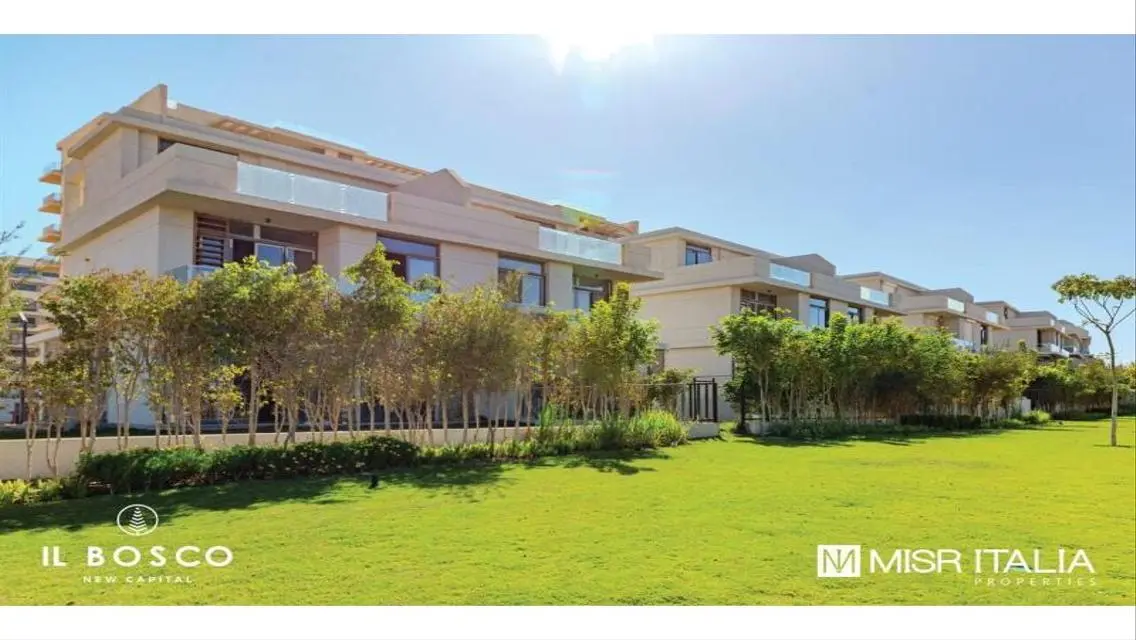 Luxury Villa with Terrace and Lakes View in Il Bosco City