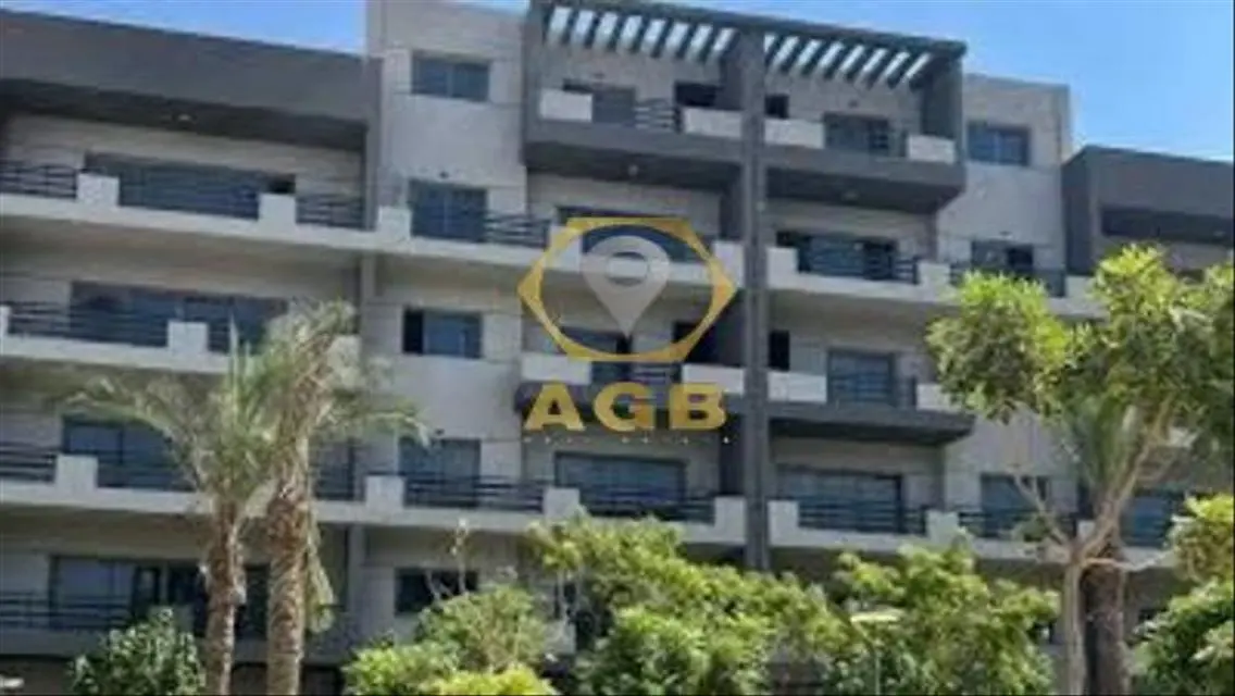 Luxury Apartment in Stoda Residence Compound Near Main Attraction