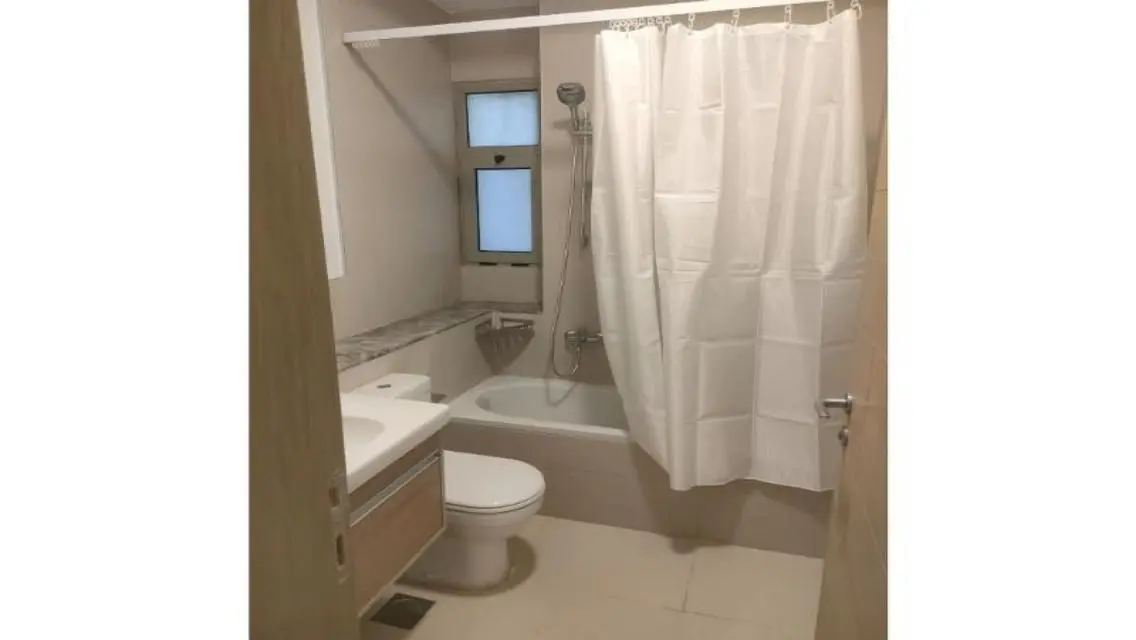Luxury Apartment for Rent - Lakes View with Private Garden