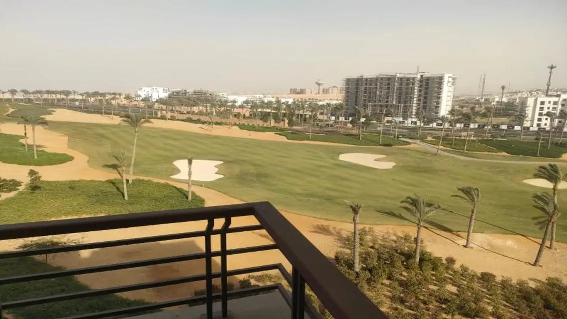 Luxury Apartment for Rent - Lakes View with Private Garden