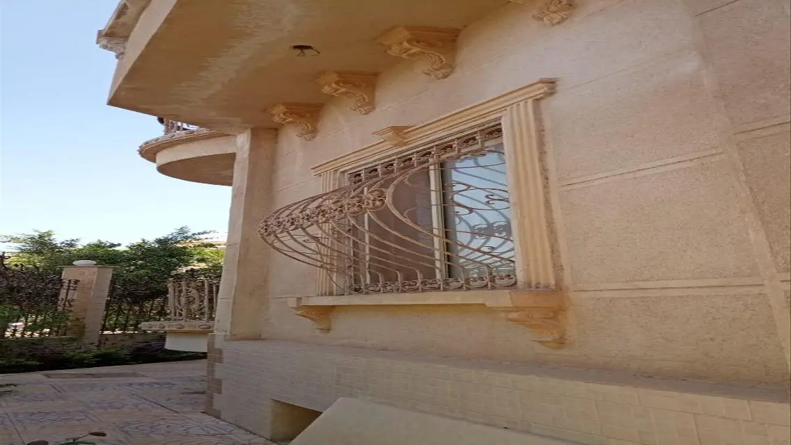 Luxurious Villa for Sale with Private Garden