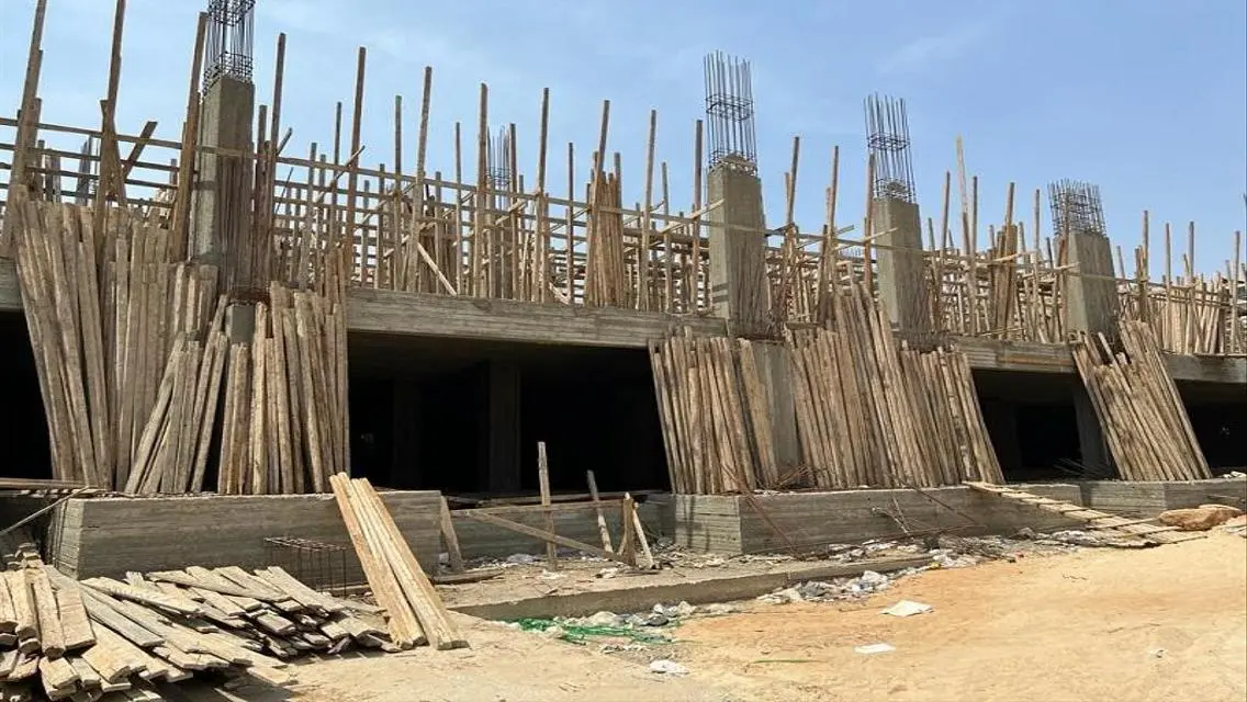 عقار فاخر بمساحة متميزة للبيع
