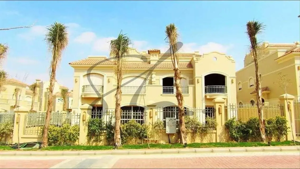 Luxury 5-Bedroom Villa with All Amenities