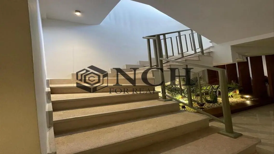 Luxurious Villa for Sale with Spacious Garden