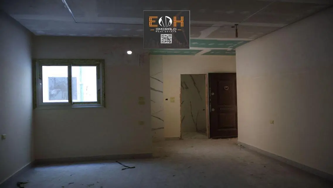 شقة فاخرة بمساحة واسعة مع إطلالة مميزة