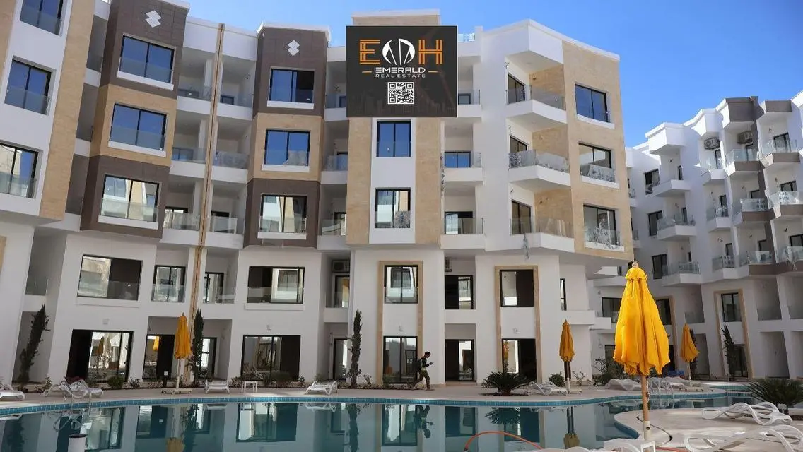 Luxury Apartment with 6000 sqm in the Heart of the City