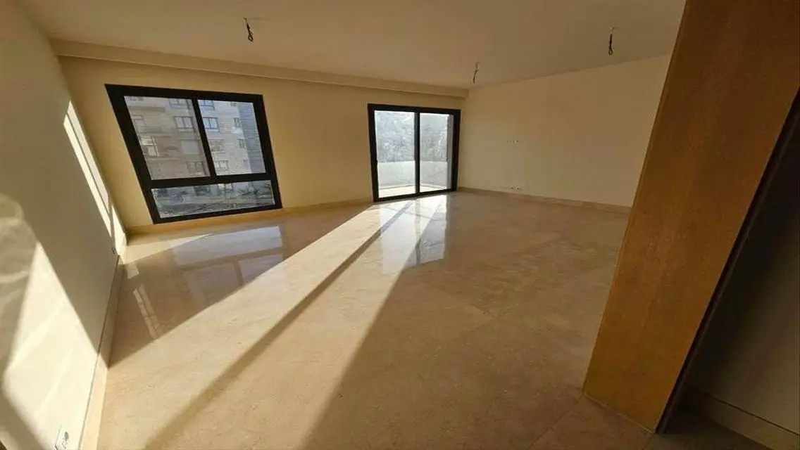 Luxurious Villa for Sale with Private Pool and Garden in Prime Location
