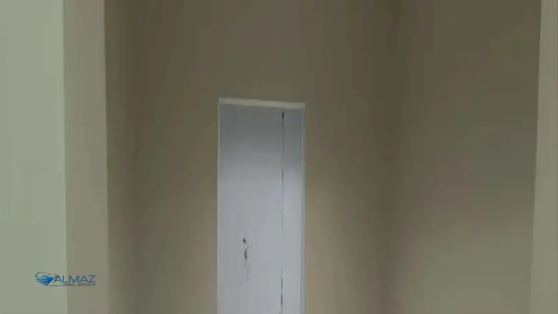 شقة مميزة للبيع بـ 40000 جنيها مع تكييف مركزي وشرفة