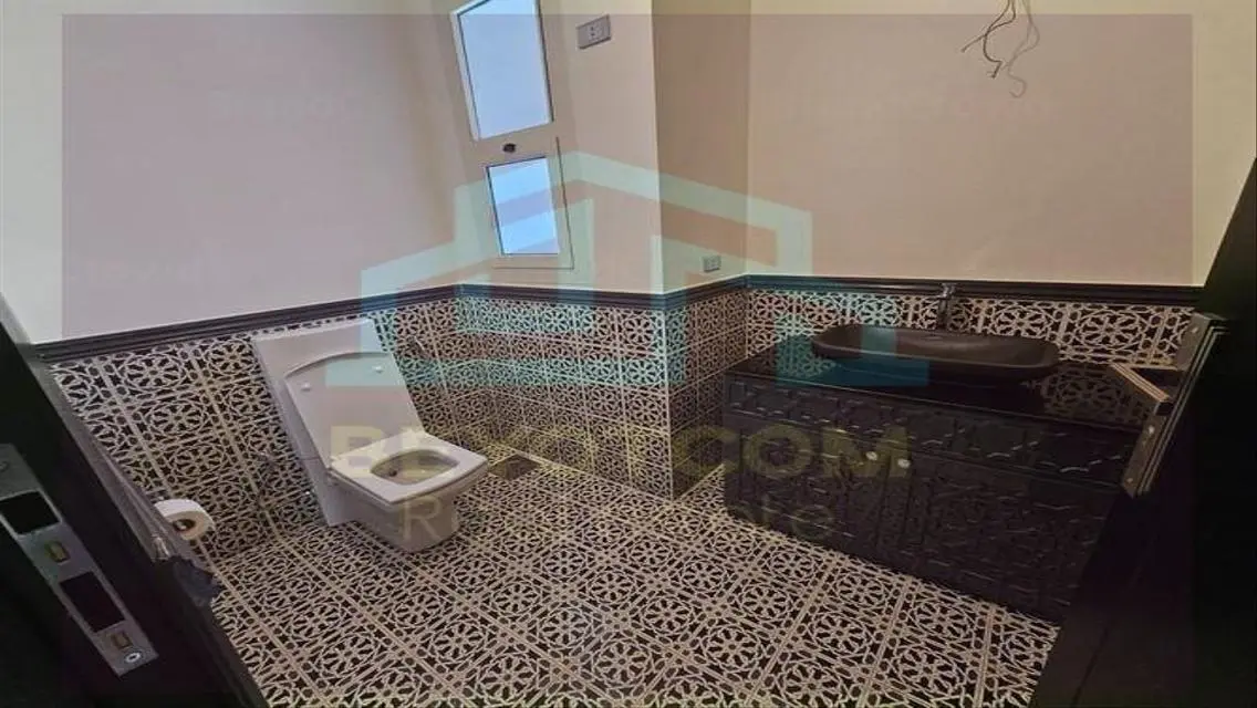 شقة فاخرة للبيع بمساحة واسعة