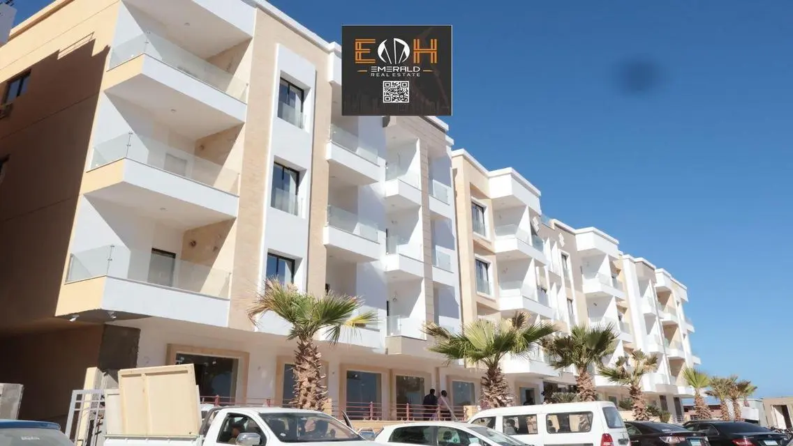 Stunning 200 sqm Apartment with Beautiful Views