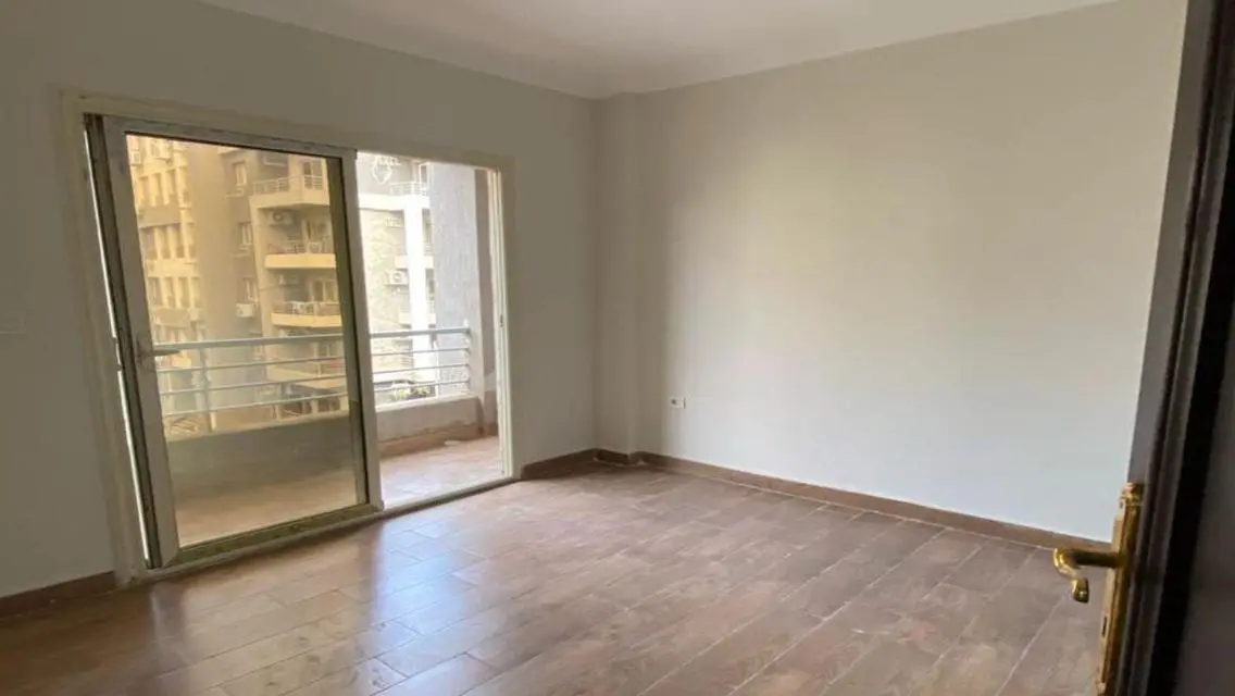 Luxury Apartment 200 sqm in the Heart of the City
