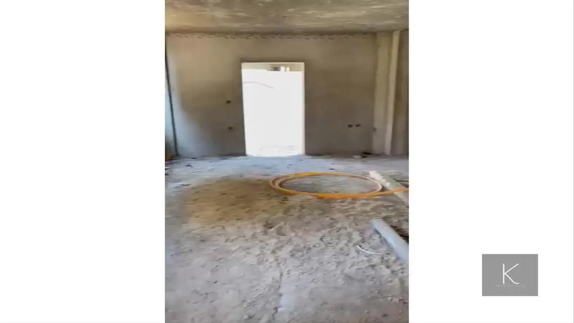 شقة فاخرة بمساحة متميزة وإطلالة رائعة