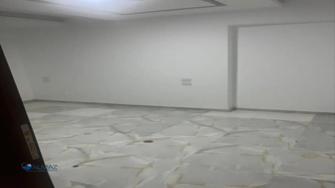 Stunning Apartment with Balcony and Security Guard