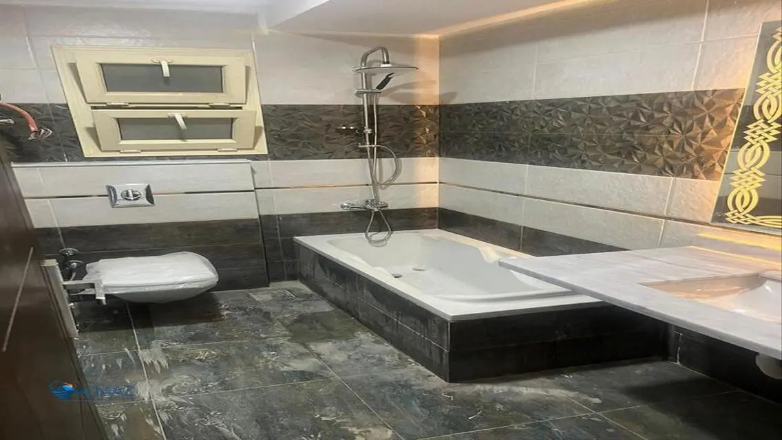 Stunning Apartment with Balcony and Security Guard