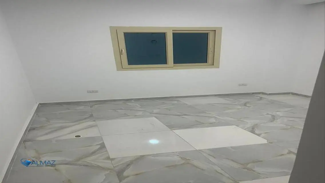 Stunning Apartment with Balcony and Security Guard