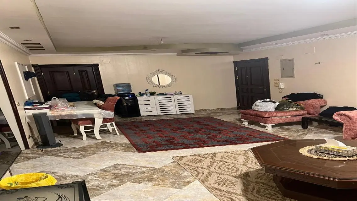 شقة فاخرة للإيجار في قلب المدينة