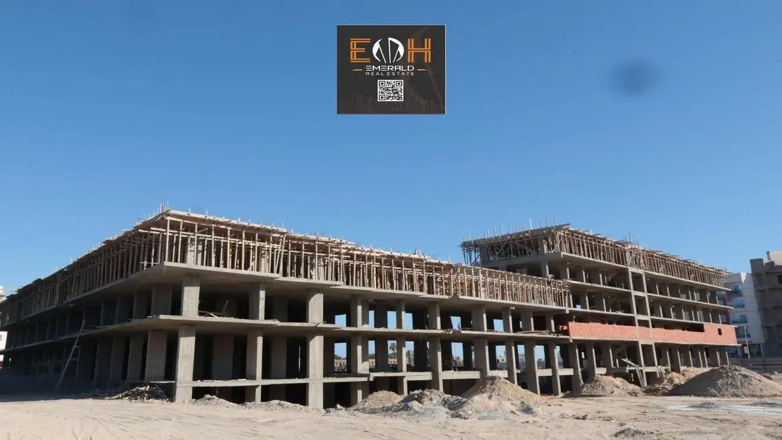 شقة رائعة للبيع بمساحة 7500 متر مربع