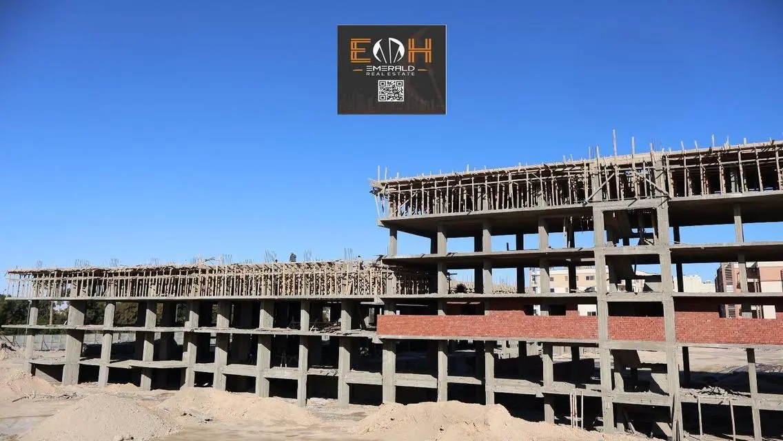 Luxury Apartment with Premium Amenities