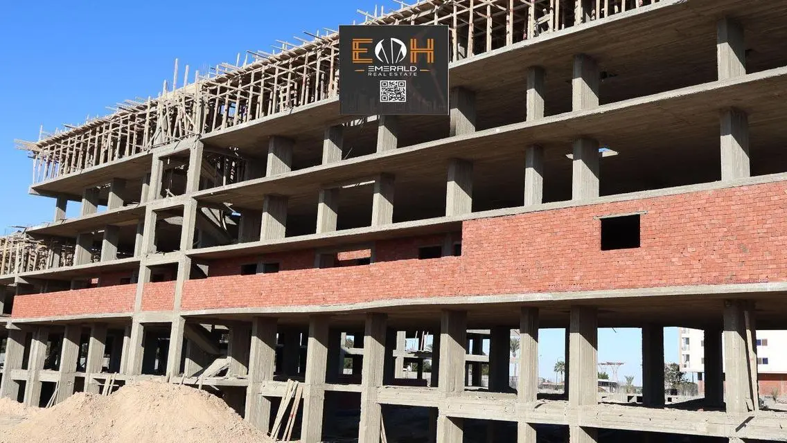 Luxury Apartment with Premium Amenities