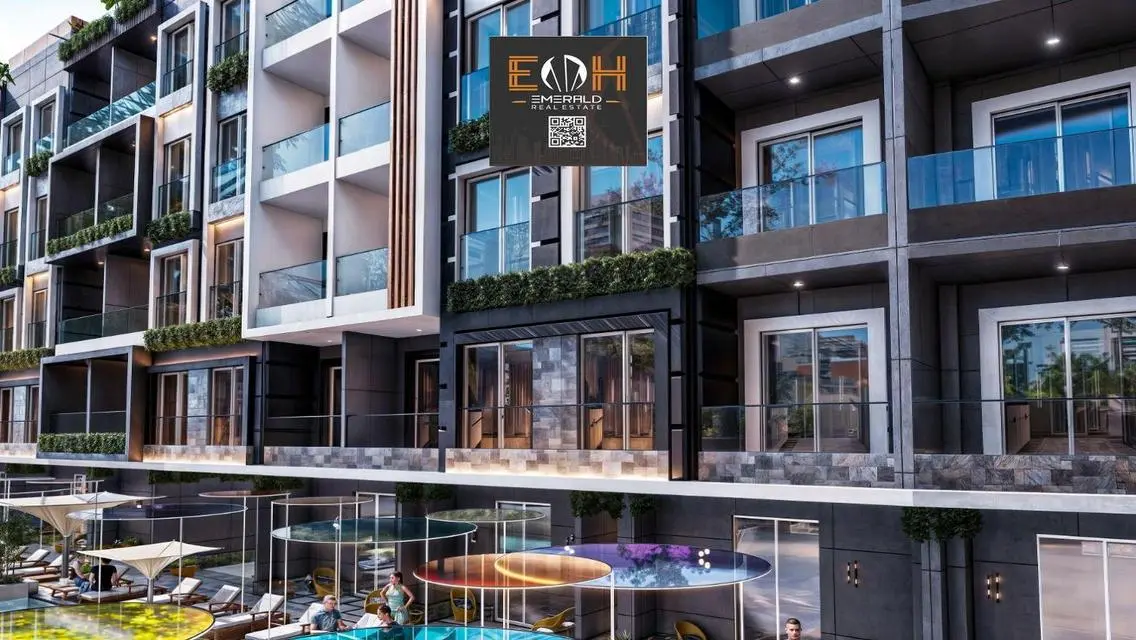 Luxury Apartment with Balcony and Stunning View