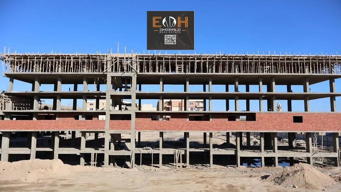 Luxurious Apartment for Sale on a 7500 Meter Space