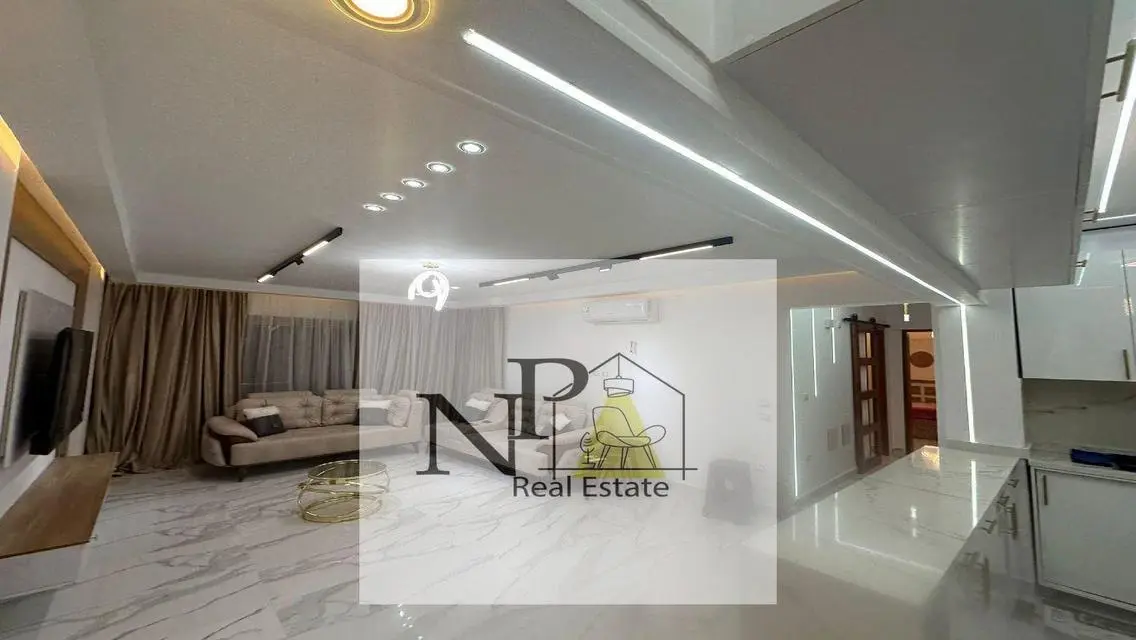 Stunning Mountain View Apartment in i-City