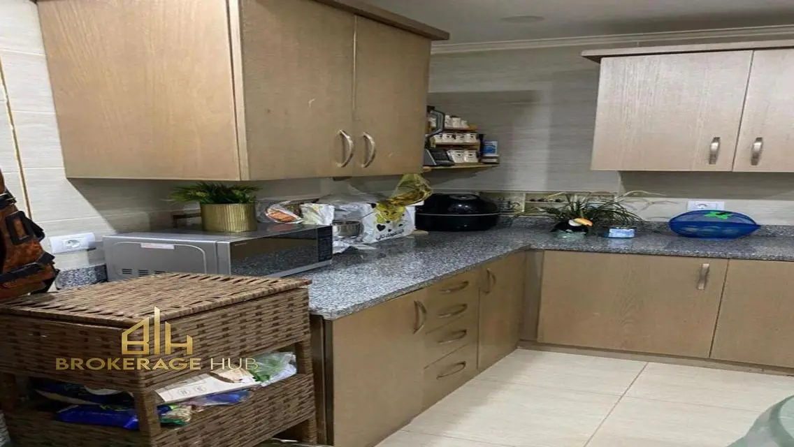 Stunning Apartment for Rent - Lake View
